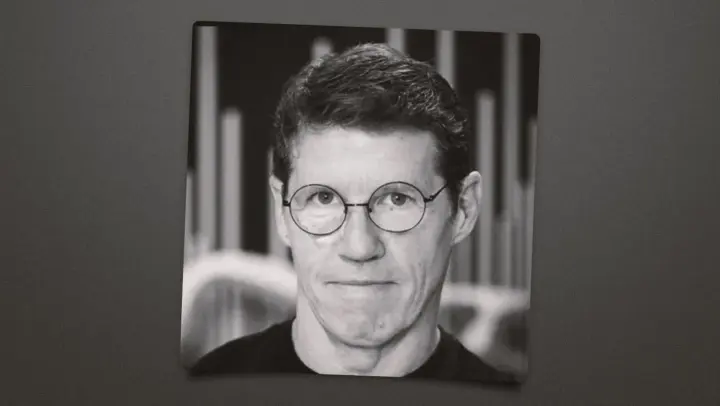 Image default